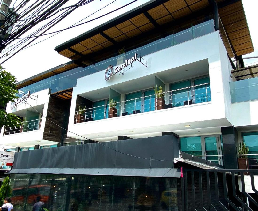兹万豪华酒店 佩雷拉 外观 照片